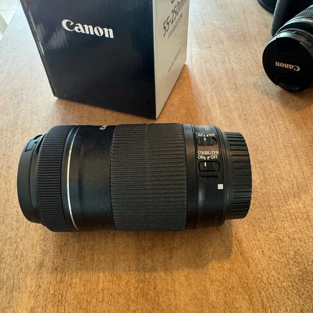 Canon EOS Rebel T7 Black DSLR Camera with lens